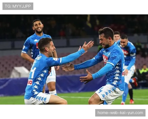 米兰双雄领跑意甲积分榜 卫冕冠军那不勒斯紧追不舍