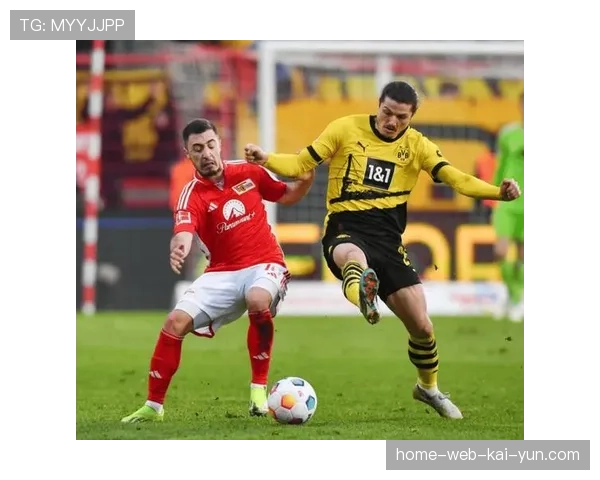 柏林联合防守体系漏洞频发 对阵不莱梅被四球击溃显稳定性不足